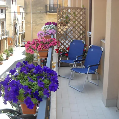 Marconi E Garibaldi 76