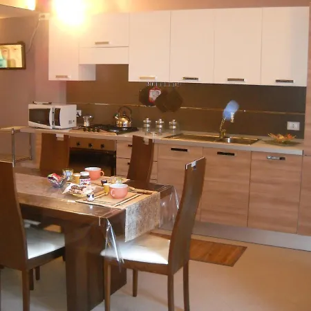 Marconi E Garibaldi 76 Apartment *