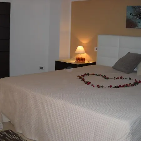 Apartmán Marconi E Garibaldi 76 *