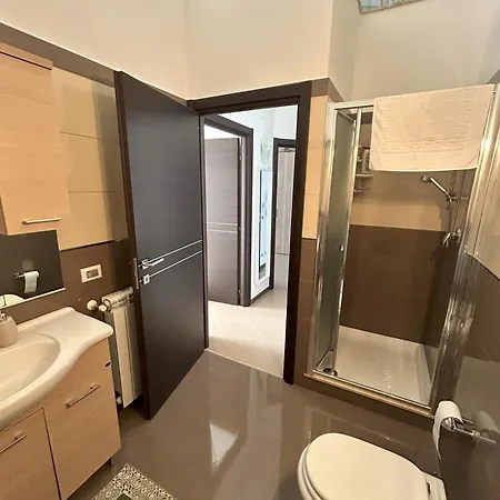 Marconi E Garibaldi 76 Apartmán